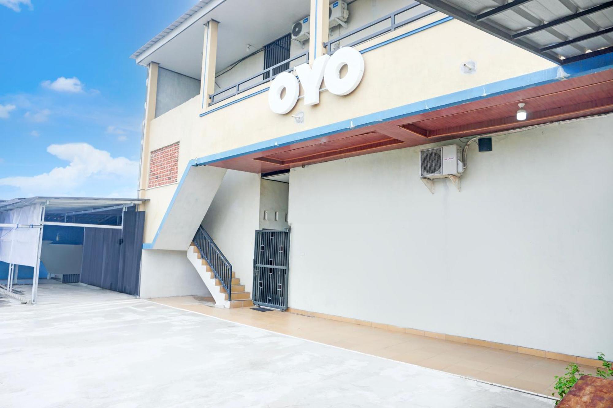 Hotel O Sukarame Near Universitas Islam Negeri Raden Intan Lampun Formerly Hotel Wisma Tri Handayani バンダールランプン エクステリア 写真